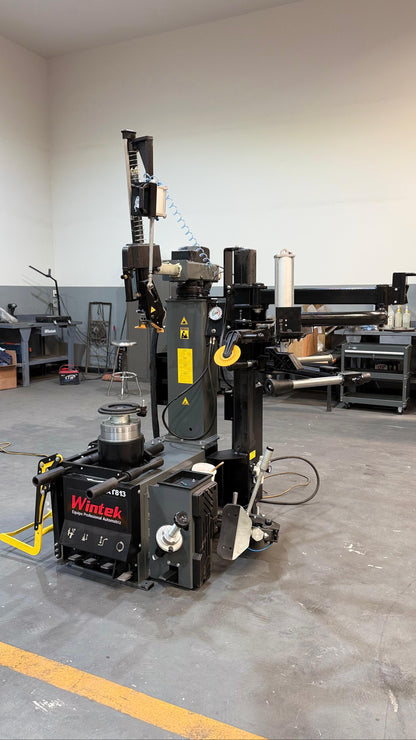 Wintek AT813 — Desmontadora electroneumática