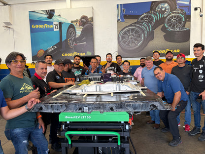 Técnico Máster en Vehículos Eléctricos AutoExacto y CISE con práctica real en batería EV de alta tensión sobre plataforma iSmartEV LT150